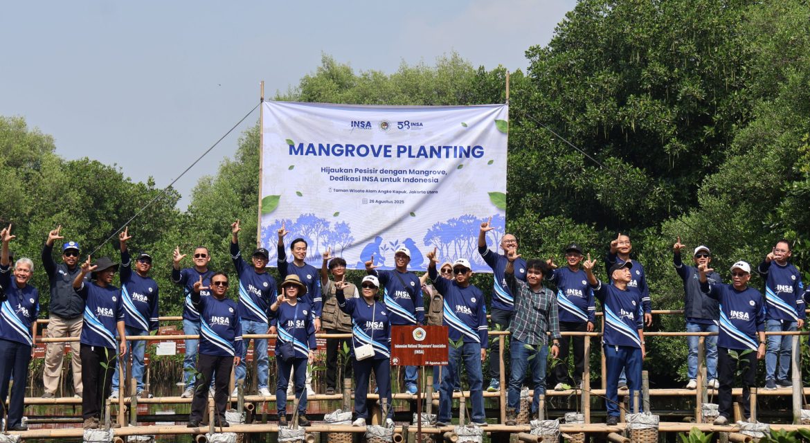 STRENGTHENING COLLABORATION FOR SUSTAINABLE SHIPPING, IPCM PLANTS MANGROVES WITH INSA