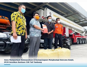 To Strengthen Awareness and Preparedness for Facing Flood Disasters, IPCN Distributes CSR Tall Tambang Assistance