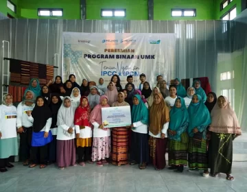 Program TJSL Pelindo Bantu Kembangan Tenun dan Anyaman Warga di NTT